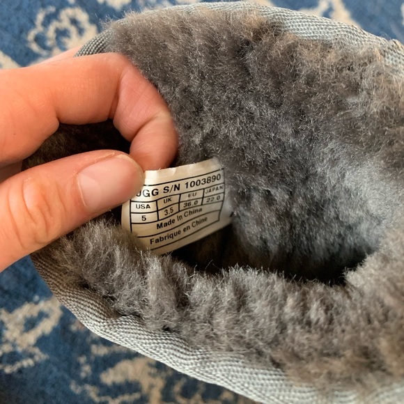 Ugg boots - Picture 2 of 5